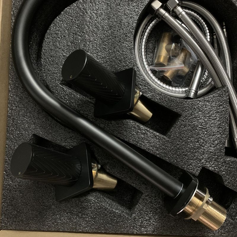 Luxury Vessel Sink Faucet Knob Handle 3 Holes Gooseneck Circular Vessel Faucet Clearhalo 'Bathroom Remodel & Bathroom Fixtures' 'Bathroom Sink Faucets' 'Bathroom Sinks & Faucet Components' 'bathroom_sink_faucets' 'Home Improvement' 'home_improvement' 'home_improvement_bathroom_sink_faucets' 1200x1200_123764c4-6bea-4380-887e-5cf57ac60f6e