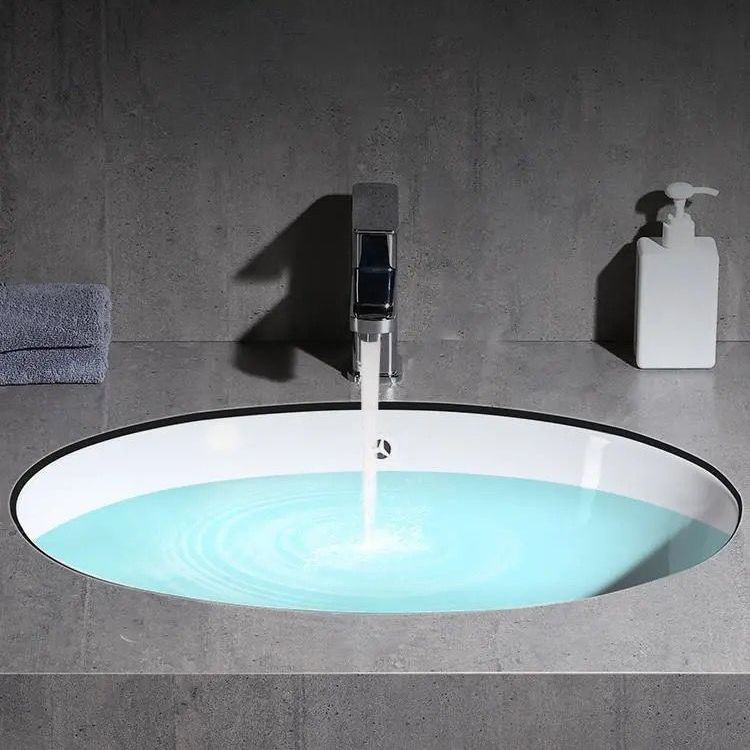 Modern Undermount Vanity Sink Oval Porcelain with Pop-Up Drain Bathroom Sink Clearhalo 'Bathroom Remodel & Bathroom Fixtures' 'Bathroom Sinks & Faucet Components' 'Bathroom Sinks' 'bathroom_sink' 'Home Improvement' 'home_improvement' 'home_improvement_bathroom_sink' 1200x1200_134fd5cd-470f-45e5-9738-a7b71110d5cd