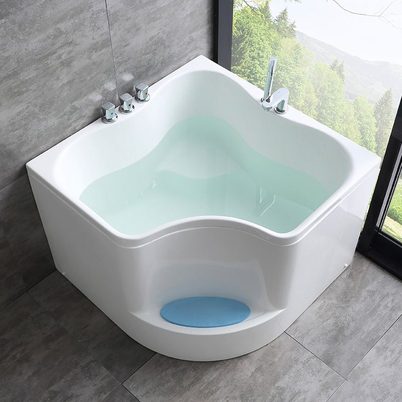 Modern Home Acrylic Bathtub White Corner Bath Tub with Seat Included Clearhalo 'Bathroom Remodel & Bathroom Fixtures' 'Bathtubs' 'Home Improvement' 'home_improvement' 'home_improvement_bathtubs' 'Showers & Bathtubs' 1200x1200_150f2dbf-8ad3-4da2-98ea-6c9ccc362047