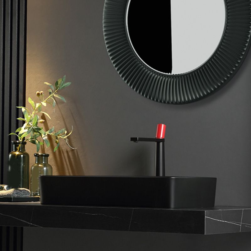 Modern Bathroom Sink Ceramic Oval White Basin Drain Assembly Bathroom Sink Clearhalo 'Bathroom Remodel & Bathroom Fixtures' 'Bathroom Sinks & Faucet Components' 'Bathroom Sinks' 'bathroom_sink' 'Home Improvement' 'home_improvement' 'home_improvement_bathroom_sink' 1200x1200_15aa4e4d-a894-48ec-b593-eeef3a25ff81