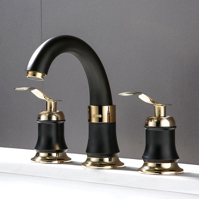Luxury Rotatable Widespread Sink Faucet Circular Lever Handle Faucet with Water Hose Clearhalo 'Bathroom Remodel & Bathroom Fixtures' 'Bathroom Sink Faucets' 'Bathroom Sinks & Faucet Components' 'bathroom_sink_faucets' 'Home Improvement' 'home_improvement' 'home_improvement_bathroom_sink_faucets' 1200x1200_1614897e-250d-45db-af3f-d2c75c107259