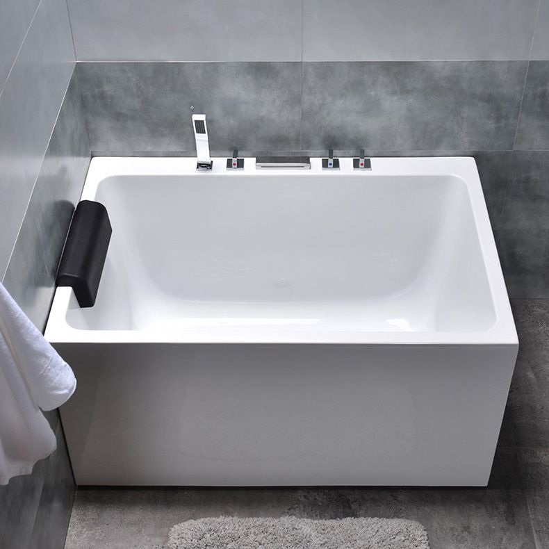 Modern Rectangular Bathtub Acrylic Center Soaking White Bath Clearhalo 'Bathroom Remodel & Bathroom Fixtures' 'Bathtubs' 'Home Improvement' 'home_improvement' 'home_improvement_bathtubs' 'Showers & Bathtubs' 1200x1200_166e0904-46df-4a55-8ada-7321d496ef3b