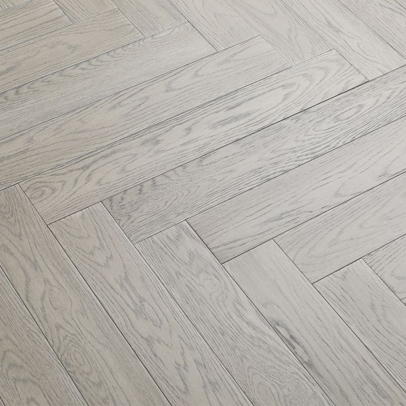 Traditional Wood Flooring Tiles Solid Wood Click-Locking Water Resistant Side Trim Piece Clearhalo 'Flooring 'Hardwood Flooring' 'hardwood_flooring' 'Home Improvement' 'home_improvement' 'home_improvement_hardwood_flooring' Walls and Ceiling' 1200x1200_17863132-9869-4940-a6fb-5c77bc29e22e