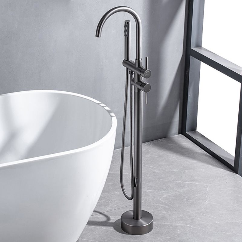 Traditional Floor Mounted Metal Freestanding Tub Filler Swivel Freestanding Faucet Clearhalo 'Bathroom Remodel & Bathroom Fixtures' 'Bathtub Faucets' 'bathtub_faucets' 'Home Improvement' 'home_improvement' 'home_improvement_bathtub_faucets' 1200x1200_1940b57c-f6bc-4c93-a5cb-732e050e994f