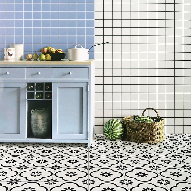 Ceramic Black Wall Tile Square Flower Pattern Tile Wall and Floor Clearhalo 'Floor Tiles & Wall Tiles' 'floor_tiles_wall_tiles' 'Flooring 'Home Improvement' 'home_improvement' 'home_improvement_floor_tiles_wall_tiles' Walls and Ceiling' 1200x1200_1b250c4b-88cf-480d-a4e2-7006c0262d7b