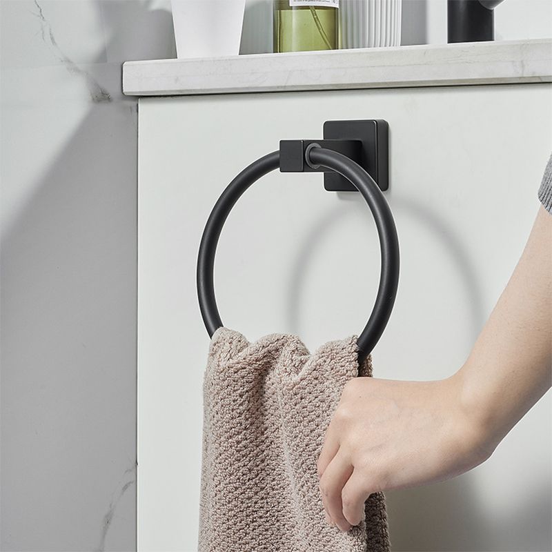 Traditional Bath Hardware Set Black Towel Ring Bath Shelf Bathroom Hardware Set Clearhalo 'Bathroom Hardware Sets' 'Bathroom Hardware' 'Bathroom Remodel & Bathroom Fixtures' 'bathroom_hardware_sets' 'Home Improvement' 'home_improvement' 'home_improvement_bathroom_hardware_sets' 1200x1200_1b4f9d6b-c4d1-4c02-9fe0-9a10acd74841