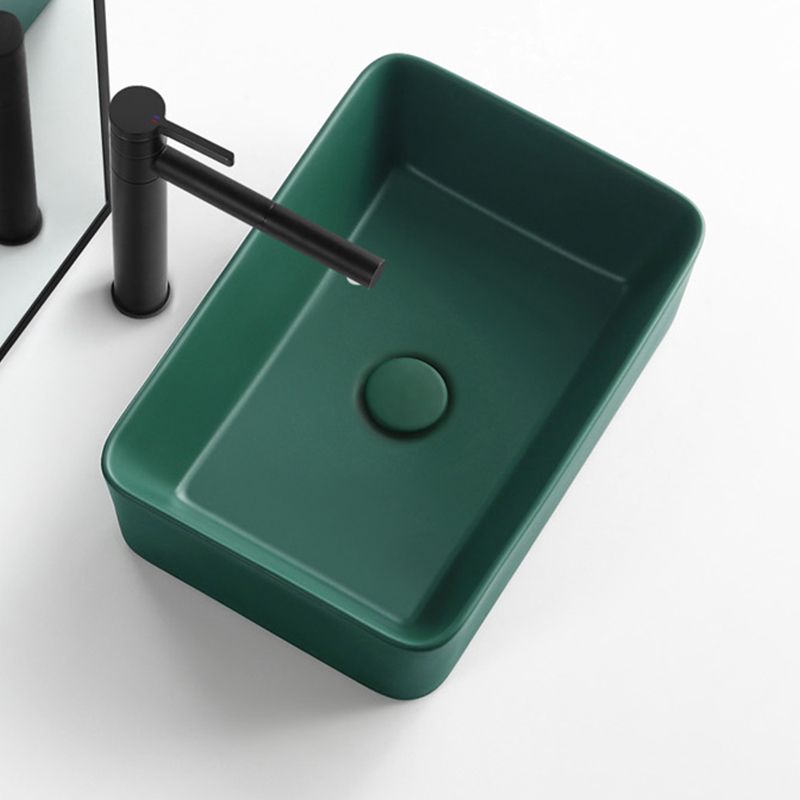 Modern Bathroom Sink Ceramic Oval White Basin Drain Assembly Bathroom Sink Clearhalo 'Bathroom Remodel & Bathroom Fixtures' 'Bathroom Sinks & Faucet Components' 'Bathroom Sinks' 'bathroom_sink' 'Home Improvement' 'home_improvement' 'home_improvement_bathroom_sink' 1200x1200_1b6d57c2-083c-4047-b226-93247990ebf7