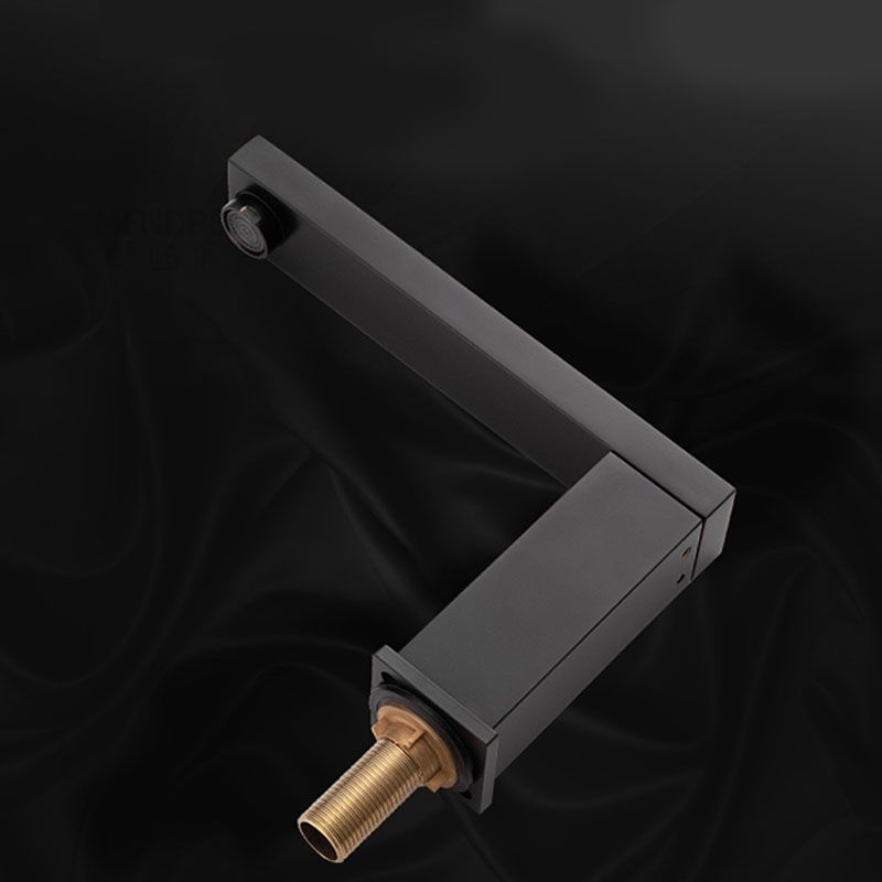 Traditional Roman Tub Faucet Set Copper Fixed Deck-Mount with Handles Clearhalo 'Bathroom Remodel & Bathroom Fixtures' 'Bathtub Faucets' 'bathtub_faucets' 'Home Improvement' 'home_improvement' 'home_improvement_bathtub_faucets' 1200x1200_1e0bdfa8-e14c-4f20-b13a-1d6821c1de2e