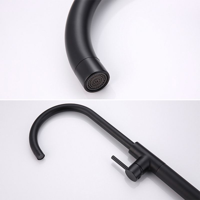 Floor Mounted Metal Freestanding Tub Filler High Arc Freestanding Faucet Clearhalo 'Bathroom Remodel & Bathroom Fixtures' 'Bathtub Faucets' 'bathtub_faucets' 'Home Improvement' 'home_improvement' 'home_improvement_bathtub_faucets' 1200x1200_20ab033f-9078-4729-9967-4a42f70bfa9a