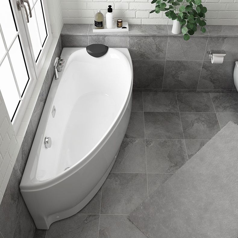Modern Corner Bath Back to Wall Acrylic Soaking White Bathtub Clearhalo 'Bathroom Remodel & Bathroom Fixtures' 'Bathtubs' 'Home Improvement' 'home_improvement' 'home_improvement_bathtubs' 'Showers & Bathtubs' 1200x1200_23af5833-31ac-4209-a5ac-3aa2f73c7adb