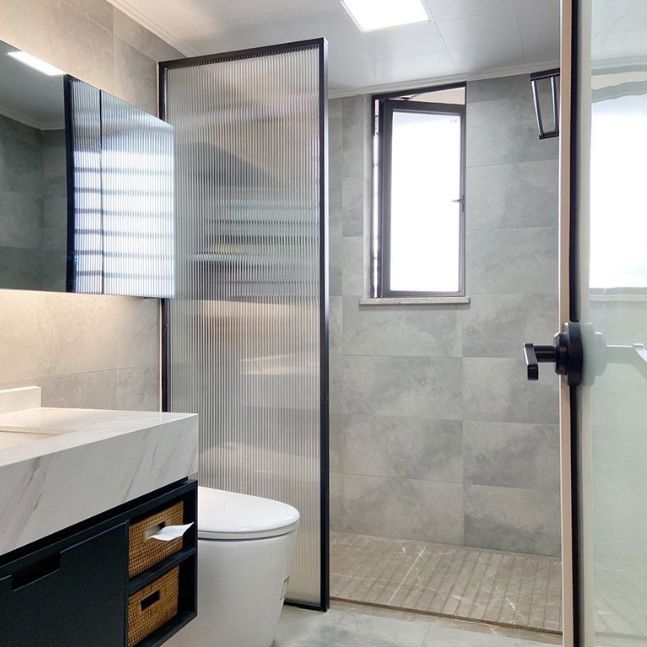 Black Full Frame Fixed Shower Screen Half Partition Shower Door Clearhalo 'Bathroom Remodel & Bathroom Fixtures' 'Home Improvement' 'home_improvement' 'home_improvement_shower_tub_doors' 'Shower and Tub Doors' 'shower_tub_doors' 'Showers & Bathtubs' 1200x1200_23af8bac-8c2e-4b13-a9b9-5a5b4efd5e50