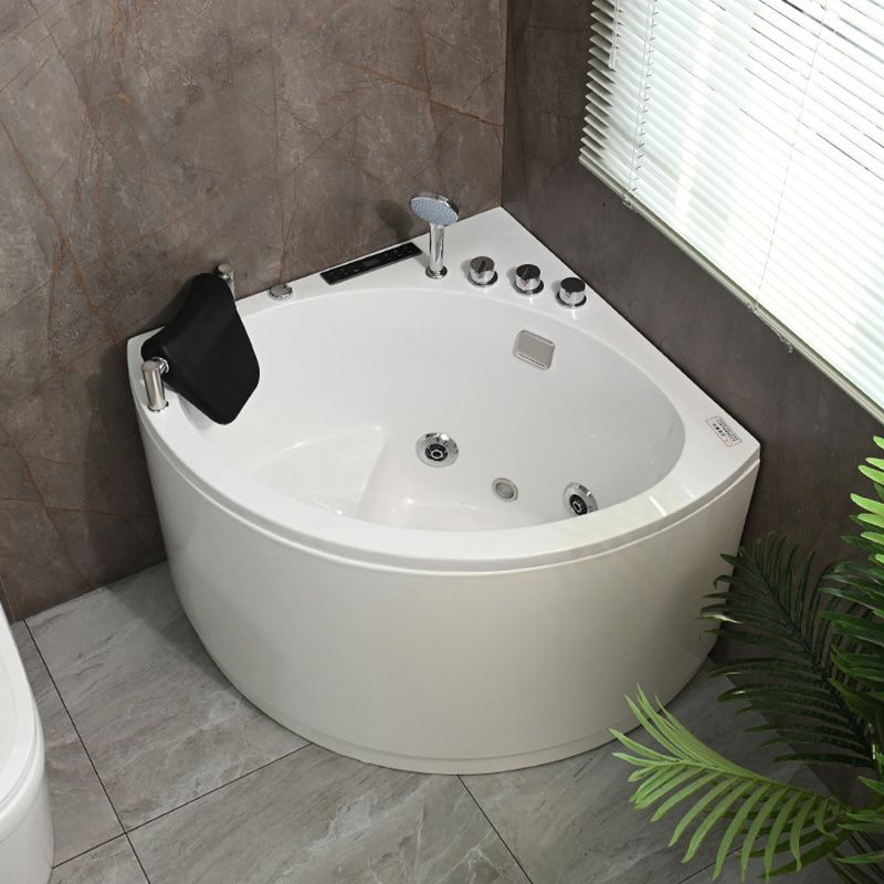Bathroom Modern Corner Bathtub with Drain and Overflow Trim Bath Tub Clearhalo 'Bathroom Remodel & Bathroom Fixtures' 'Bathtubs' 'Home Improvement' 'home_improvement' 'home_improvement_bathtubs' 'Showers & Bathtubs' 1200x1200_256a8ee1-6f48-4491-ba22-d10ca22e5d92