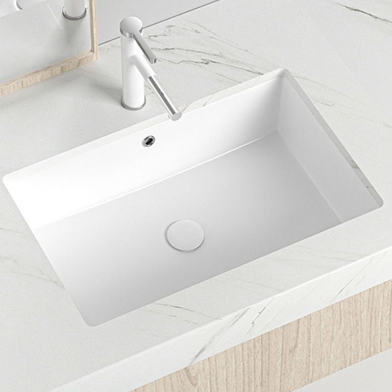 Modern Style Bathroom Sink Undermount Ceramic Bathroom Sink in White Clearhalo 'Bathroom Remodel & Bathroom Fixtures' 'Bathroom Sinks & Faucet Components' 'Bathroom Sinks' 'bathroom_sink' 'Home Improvement' 'home_improvement' 'home_improvement_bathroom_sink' 1200x1200_257acec2-17a5-4cab-affe-5713766ff56d