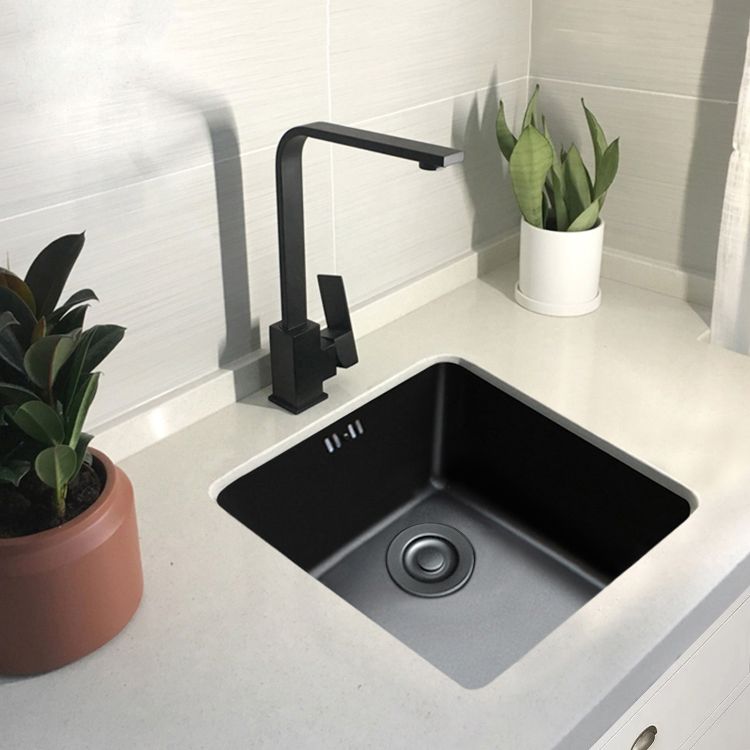 Black Stainless Steel Sink Single Bowl Undermount Sink with Basket Strainer Clearhalo 'Home Improvement' 'home_improvement' 'home_improvement_kitchen_sinks' 'Kitchen Remodel & Kitchen Fixtures' 'Kitchen Sinks & Faucet Components' 'Kitchen Sinks' 'kitchen_sinks' 1200x1200_26744896-01a1-4830-9f6d-066cc0c4cce0