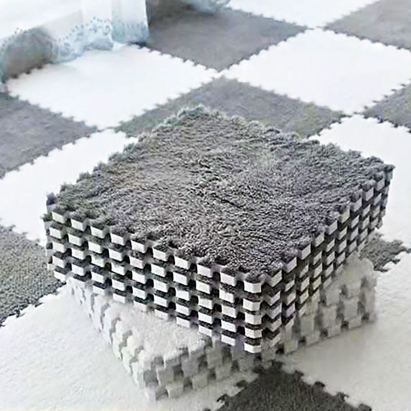 Living Room Carpet Tiles Interlocking Level Loop Square Carpet Tiles Clearhalo 'Carpet Tiles & Carpet Squares' 'carpet_tiles_carpet_squares' 'Flooring 'Home Improvement' 'home_improvement' 'home_improvement_carpet_tiles_carpet_squares' Walls and Ceiling' 1200x1200_270389c7-07d1-4410-8194-e76e7349cde1