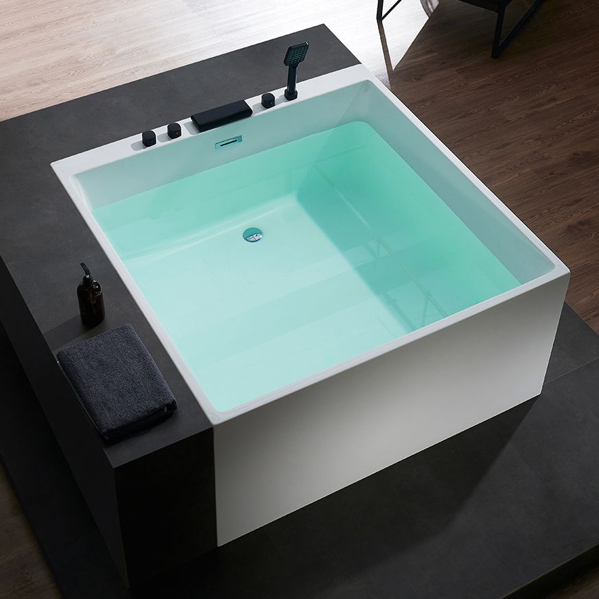 Modern Square Bath Stand Alone Acrylic Soaking White Bathtub Clearhalo 'Bathroom Remodel & Bathroom Fixtures' 'Bathtubs' 'Home Improvement' 'home_improvement' 'home_improvement_bathtubs' 'Showers & Bathtubs' 1200x1200_27ba4a0f-b834-4828-a836-cc4a97ee7595