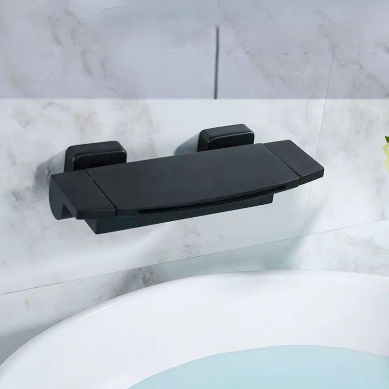 Modern Style Bathtub Faucet Waterfall Handle Style Bathroom Faucet Clearhalo 'Bathroom Remodel & Bathroom Fixtures' 'Bathtub Faucets' 'bathtub_faucets' 'Home Improvement' 'home_improvement' 'home_improvement_bathtub_faucets' 1200x1200_27cbbfa2-75eb-4ea8-b0a2-d34ea059d1e8