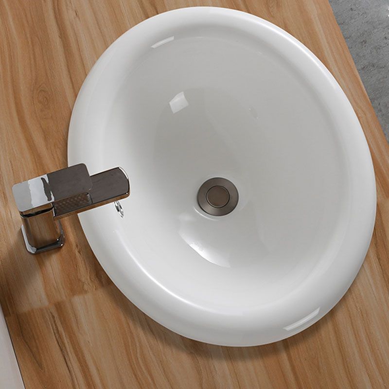 Contemporary Bathroom Sink with Pop-Up Drain Porcelain Oval-Shape Undermount Bathroom Sink Clearhalo 'Bathroom Remodel & Bathroom Fixtures' 'Bathroom Sinks & Faucet Components' 'Bathroom Sinks' 'bathroom_sink' 'Home Improvement' 'home_improvement' 'home_improvement_bathroom_sink' 1200x1200_2bf05a79-7f68-4341-9ca8-d5623422ad5a