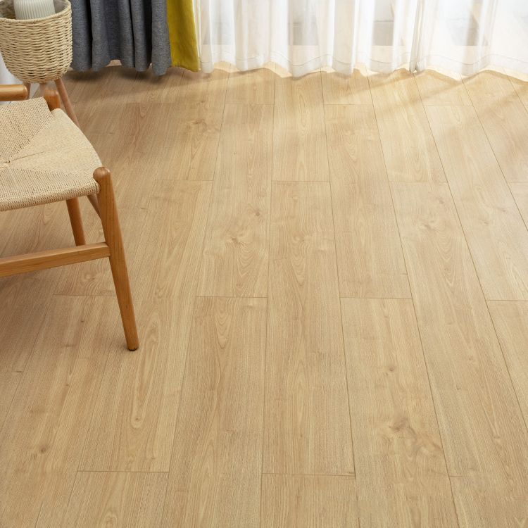 Modern E0 Solid Wood Laminate Flooring in Natural, Click-Lock, Waterproof Clearhalo 'Flooring 'Home Improvement' 'home_improvement' 'home_improvement_laminate_flooring' 'Laminate Flooring' 'laminate_flooring' Walls and Ceiling' 1200x1200_2ce4c6a7-ac82-4d51-a1f1-aab978517b91