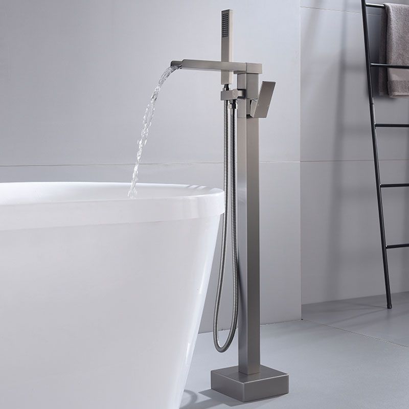 Modern Brass Freestanding Bathtub Faucet with Hose Bathtub Faucet Clearhalo 'Bathroom Remodel & Bathroom Fixtures' 'Bathtub Faucets' 'bathtub_faucets' 'Home Improvement' 'home_improvement' 'home_improvement_bathtub_faucets' 1200x1200_2da4a3ac-9f6a-4dd3-9ac3-95c3c7b3f201