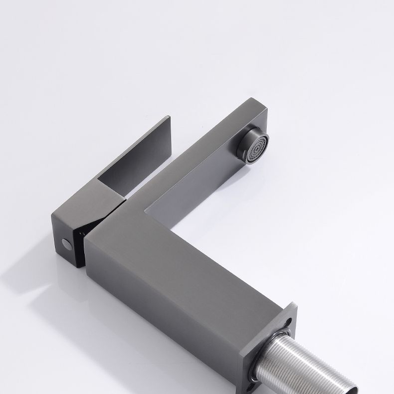 Glam Style Deck Mounted Roman Tub Faucet Low Arc Stainless Steel Roman Tub Faucet Set Clearhalo 'Bathroom Remodel & Bathroom Fixtures' 'Bathroom Sink Faucets' 'Bathroom Sinks & Faucet Components' 'bathroom_sink_faucets' 'Home Improvement' 'home_improvement' 'home_improvement_bathroom_sink_faucets' 1200x1200_2e49cd5d-a758-4baa-8259-6c48c581adb3