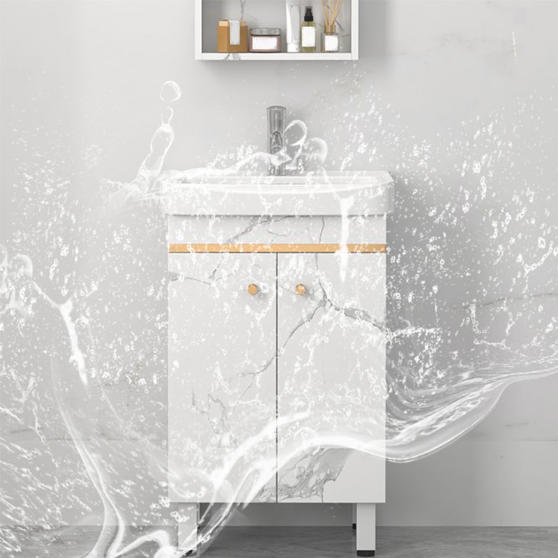 Rectangle Vanity Set White Single Sink Mirror Freestanding Bathroom Vanity with Door Clearhalo 'Bathroom Remodel & Bathroom Fixtures' 'Bathroom Vanities' 'bathroom_vanities' 'Home Improvement' 'home_improvement' 'home_improvement_bathroom_vanities' 1200x1200_2efb4955-4bd5-4275-93ca-b1fafc288d61