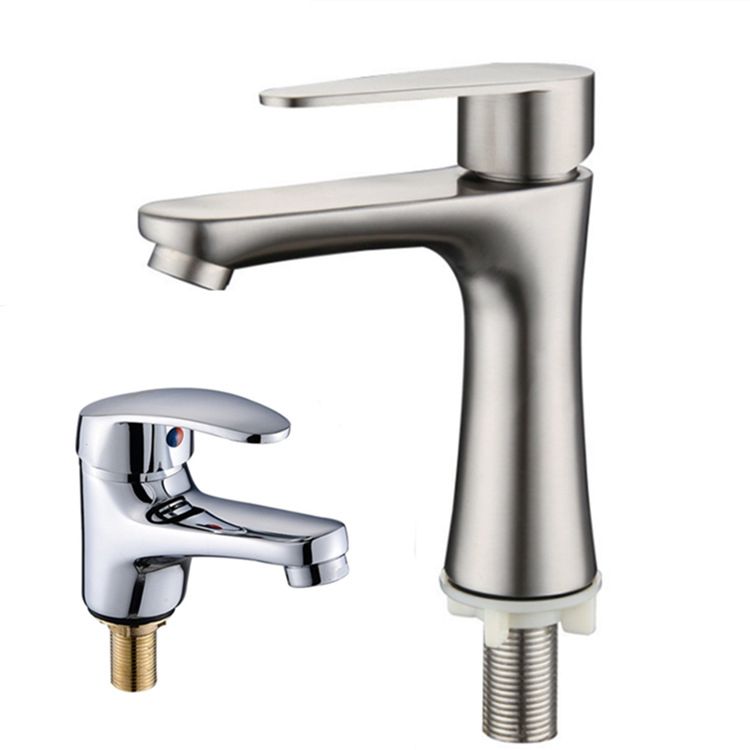 Contemporary Single Handle Kitchen Faucet Low Profile Faucet in Chrome Clearhalo 'Home Improvement' 'home_improvement' 'home_improvement_kitchen_faucets' 'Kitchen Faucets' 'Kitchen Remodel & Kitchen Fixtures' 'Kitchen Sinks & Faucet Components' 'kitchen_faucets' 1200x1200_30451bdb-23bb-48ef-bc22-c675928aaea6