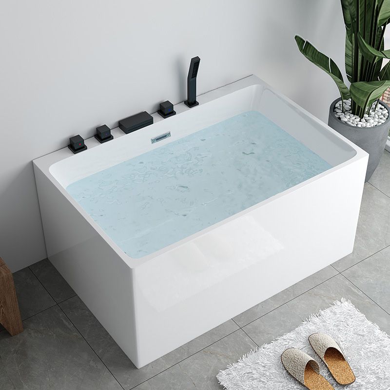 Modern Rectangular White Bath Freestanding Acrylic Soaking Bathtub Clearhalo 'Bathroom Remodel & Bathroom Fixtures' 'Bathtubs' 'Home Improvement' 'home_improvement' 'home_improvement_bathtubs' 'Showers & Bathtubs' 1200x1200_320b5dc4-fdad-405a-bf32-bd459ce44ff5