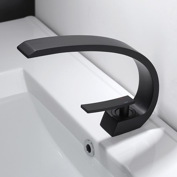 Waterfall Spout Widespread Lavatory Faucet Modern Lever Handles Sink Faucet Clearhalo 'Bathroom Remodel & Bathroom Fixtures' 'Bathroom Sink Faucets' 'Bathroom Sinks & Faucet Components' 'bathroom_sink_faucets' 'Home Improvement' 'home_improvement' 'home_improvement_bathroom_sink_faucets' 1200x1200_3281446d-6fed-4b68-ba09-533e8fab2d39