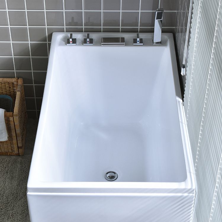 Freestanding Acrylic Bath Soaking White Modern Modern Center Bathtub Clearhalo 'Bathroom Remodel & Bathroom Fixtures' 'Bathtubs' 'Home Improvement' 'home_improvement' 'home_improvement_bathtubs' 'Showers & Bathtubs' 1200x1200_35dc1745-f14e-4b7c-9d88-136a127857b2