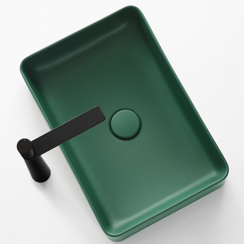 Modern Bathroom Sink Ceramic Oval White Basin Drain Assembly Bathroom Sink Clearhalo 'Bathroom Remodel & Bathroom Fixtures' 'Bathroom Sinks & Faucet Components' 'Bathroom Sinks' 'bathroom_sink' 'Home Improvement' 'home_improvement' 'home_improvement_bathroom_sink' 1200x1200_3640bd77-af01-4e4a-a79c-2c876b956458