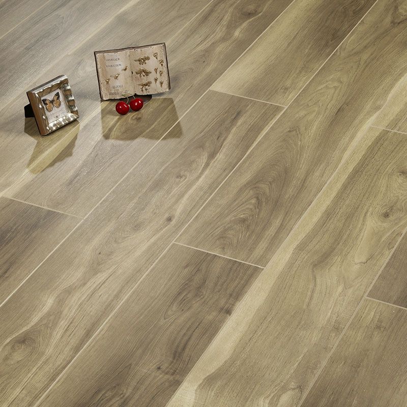 Wooden Laminate Rectangular Click Lock Scratch Resistant Waterproof Laminate Floor Clearhalo 'Flooring 'Home Improvement' 'home_improvement' 'home_improvement_laminate_flooring' 'Laminate Flooring' 'laminate_flooring' Walls and Ceiling' 1200x1200_3677f819-8cb2-463c-87f8-7b9c18ac6cf6