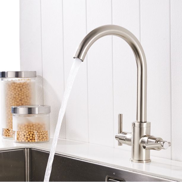 Contemporary Double Handle Kitchen Faucet High Arch Water Filler in Chrome Clearhalo 'Home Improvement' 'home_improvement' 'home_improvement_kitchen_faucets' 'Kitchen Faucets' 'Kitchen Remodel & Kitchen Fixtures' 'Kitchen Sinks & Faucet Components' 'kitchen_faucets' 1200x1200_36b8d4fd-f5fc-40c0-9c57-2c44d516f6b4