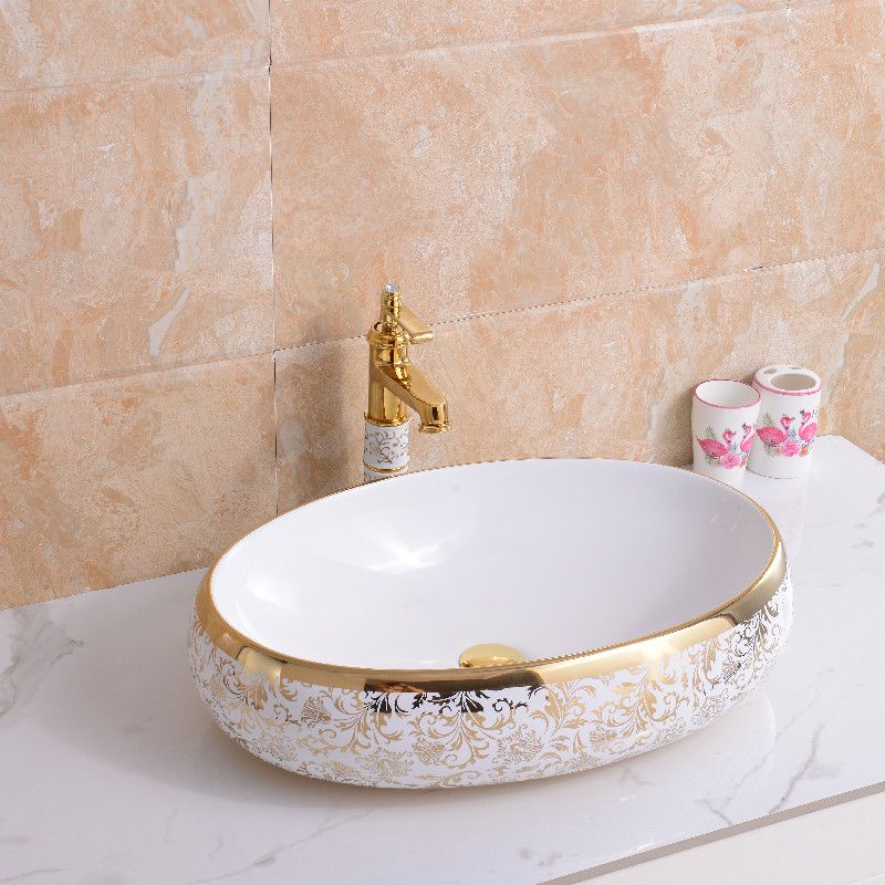 Traditional Vessel Bathroom Sink Oval Porcelain with Overflow Vessel Clearhalo 'Bathroom Remodel & Bathroom Fixtures' 'Bathroom Sinks & Faucet Components' 'Bathroom Sinks' 'bathroom_sink' 'Home Improvement' 'home_improvement' 'home_improvement_bathroom_sink' 1200x1200_3765310d-39d2-468c-b512-22527ccaaf4a