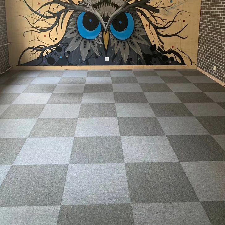 Carpet Tile Non-Skid Fade Resistant Solid Color Loose Lay Carpet Tiles Dining Room Clearhalo 'Carpet Tiles & Carpet Squares' 'carpet_tiles_carpet_squares' 'Flooring 'Home Improvement' 'home_improvement' 'home_improvement_carpet_tiles_carpet_squares' Walls and Ceiling' 1200x1200_3bd36d92-d1a0-438e-87fc-98abde8e7a89