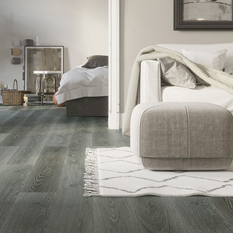 Traditional Wood Flooring Tiles Wire Brushed Waterproof Click-Locking Wood Tile Set Clearhalo 'Flooring 'Hardwood Flooring' 'hardwood_flooring' 'Home Improvement' 'home_improvement' 'home_improvement_hardwood_flooring' Walls and Ceiling' 1200x1200_3f22815a-7c6e-4968-8f1d-e03bd5755437