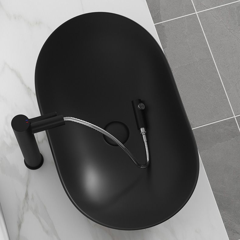 Contemporary Bathroom Sink Pop-Up Drain Porcelain Solid Color Oval-Shape Vessel Clearhalo 'Bathroom Remodel & Bathroom Fixtures' 'Bathroom Sinks & Faucet Components' 'Bathroom Sinks' 'bathroom_sink' 'Home Improvement' 'home_improvement' 'home_improvement_bathroom_sink' 1200x1200_41f8fd04-ccab-47b8-b244-c586b283344f