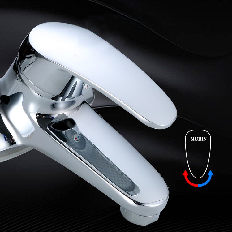 Modern Kitchen Faucet Brass with Supply Lines and Deck Plate Low Profile Bar Faucet Clearhalo 'Home Improvement' 'home_improvement' 'home_improvement_kitchen_faucets' 'Kitchen Faucets' 'Kitchen Remodel & Kitchen Fixtures' 'Kitchen Sinks & Faucet Components' 'kitchen_faucets' 1200x1200_45481631-d613-4848-a329-406d31737210