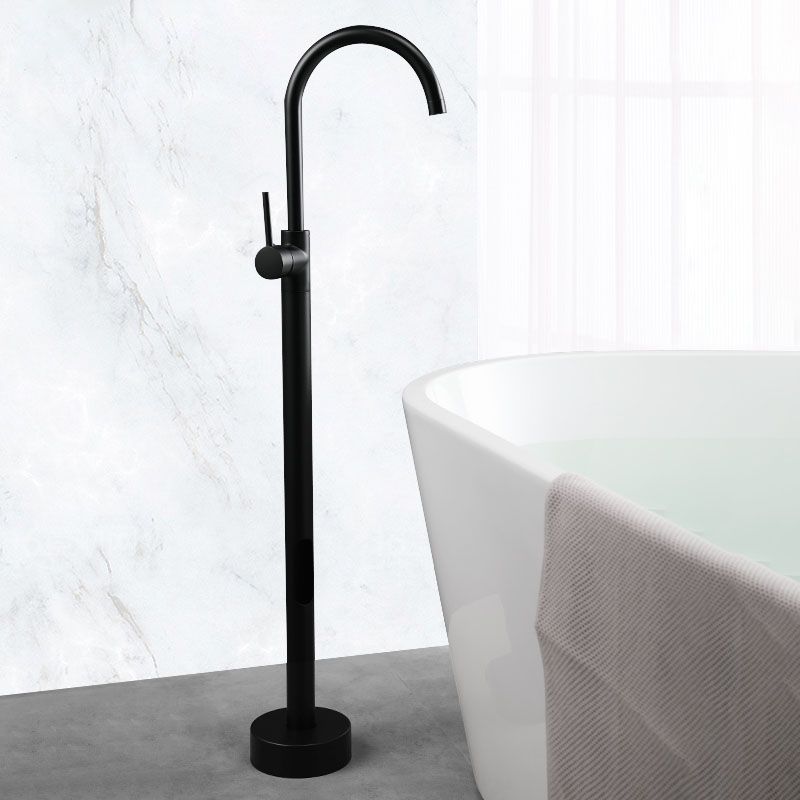 Contemporary Metal Freestanding Faucet Floor Mounted Freestanding Bathtub Faucet Clearhalo 'Bathroom Remodel & Bathroom Fixtures' 'Bathtub Faucets' 'bathtub_faucets' 'Home Improvement' 'home_improvement' 'home_improvement_bathtub_faucets' 1200x1200_45f1ee4e-9dfe-4ba7-8e98-b5c74fd1ef59