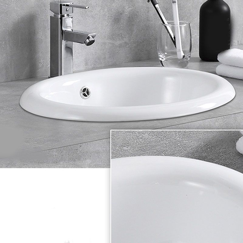 Contemporary Bathroom Sink with Overflow Porcelain Round Vessel Lavatory Sink Clearhalo 'Bathroom Remodel & Bathroom Fixtures' 'Bathroom Sinks & Faucet Components' 'Bathroom Sinks' 'bathroom_sink' 'Home Improvement' 'home_improvement' 'home_improvement_bathroom_sink' 1200x1200_47873cd1-87b9-4911-b17a-3c8b6469ee10