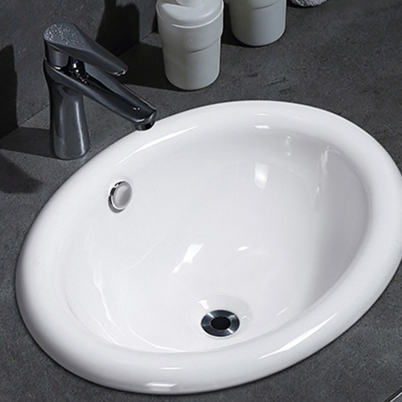 Contemporary Bathroom Sink Porcelain Oval-Shape Drop-in Bathroom Sink without Faucet Clearhalo 'Bathroom Remodel & Bathroom Fixtures' 'Bathroom Sinks & Faucet Components' 'Bathroom Sinks' 'bathroom_sink' 'Home Improvement' 'home_improvement' 'home_improvement_bathroom_sink' 1200x1200_481fa37d-d772-4e85-9db4-1bfeedba960b
