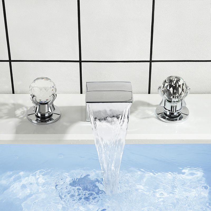 Circular 2-Handle Bathroom Faucet 3 Hole Widespread Bathroom Sink Faucet with Brass Clearhalo 'Bathroom Remodel & Bathroom Fixtures' 'Bathroom Sink Faucets' 'Bathroom Sinks & Faucet Components' 'bathroom_sink_faucets' 'Home Improvement' 'home_improvement' 'home_improvement_bathroom_sink_faucets' 1200x1200_4ab2223e-0bf6-4242-9e68-e818bb47c412