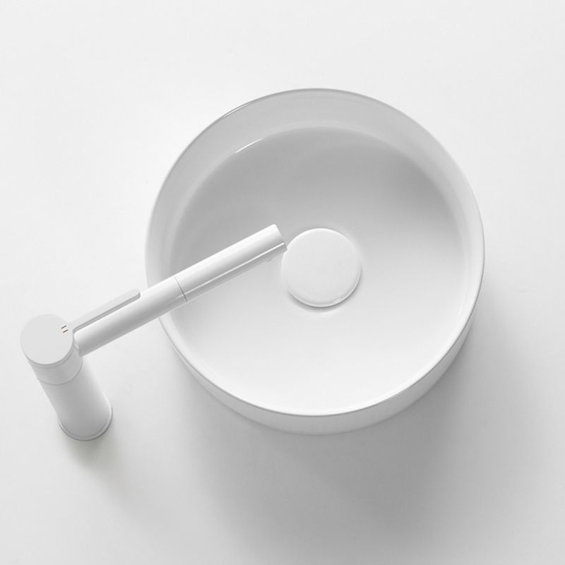 Swivel Spout Bathroom Sink Faucet with Single Handle Brass Faucet Clearhalo 'Bathroom Remodel & Bathroom Fixtures' 'Bathroom Sink Faucets' 'Bathroom Sinks & Faucet Components' 'bathroom_sink_faucets' 'Home Improvement' 'home_improvement' 'home_improvement_bathroom_sink_faucets' 1200x1200_4bc8af29-0dda-4fa3-af13-54100a6042e9