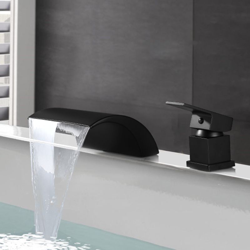 Modern Deck Mounted Metal Tub Filler Low Arc Faucet in Black/Gold Clearhalo 'Bathroom Remodel & Bathroom Fixtures' 'Bathtub Faucets' 'bathtub_faucets' 'Home Improvement' 'home_improvement' 'home_improvement_bathtub_faucets' 1200x1200_4be63a8b-b543-4058-9f73-1e017b65f787