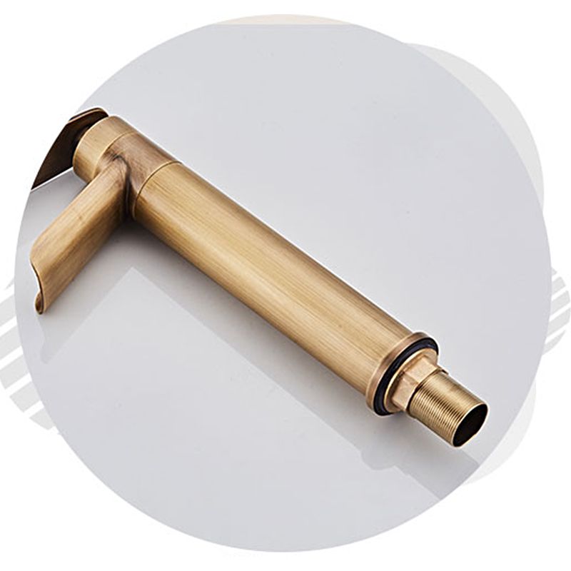 Farmhouse Style Faucet Single Lever Handle Faucet for Bathroom Clearhalo 'Bathroom Remodel & Bathroom Fixtures' 'Bathroom Sink Faucets' 'Bathroom Sinks & Faucet Components' 'bathroom_sink_faucets' 'Home Improvement' 'home_improvement' 'home_improvement_bathroom_sink_faucets' 1200x1200_4c200f8d-4c0c-40dd-b5df-e738ce83b3f4