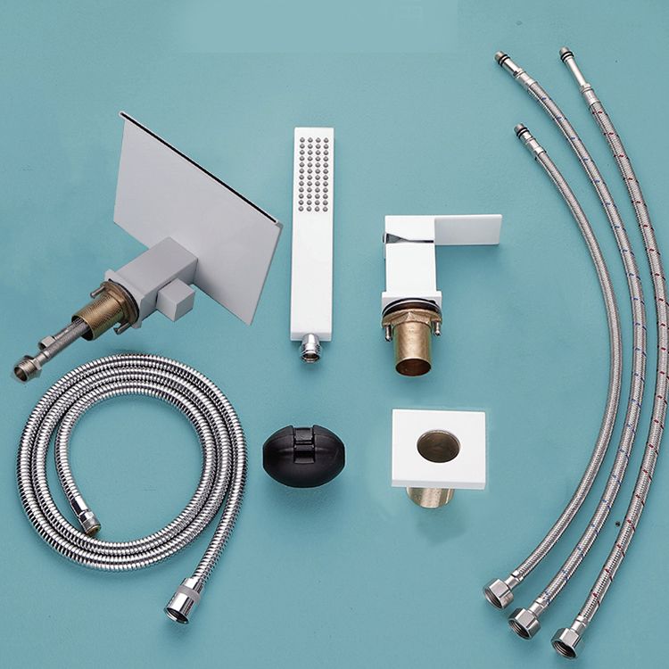 Modern Style Roman Tub Filler Deck-Mount Low Arc Copper Roman Tub Filler Clearhalo 'Bathroom Remodel & Bathroom Fixtures' 'Bathtub Faucets' 'bathtub_faucets' 'Home Improvement' 'home_improvement' 'home_improvement_bathtub_faucets' 1200x1200_4c413a3e-b7bd-4493-9a89-561eb758ca31