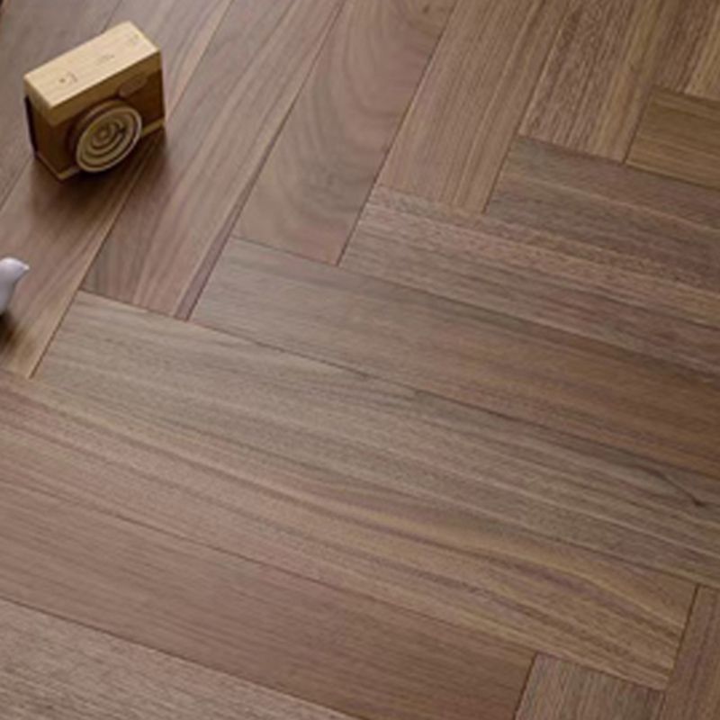 Solid Wood Laminate Floor Modern Simple Laminate Floor with Slip Resistant Clearhalo 'Flooring 'Home Improvement' 'home_improvement' 'home_improvement_laminate_flooring' 'Laminate Flooring' 'laminate_flooring' Walls and Ceiling' 1200x1200_4cf989d6-da6d-4e8d-a2cd-553557a5cb47