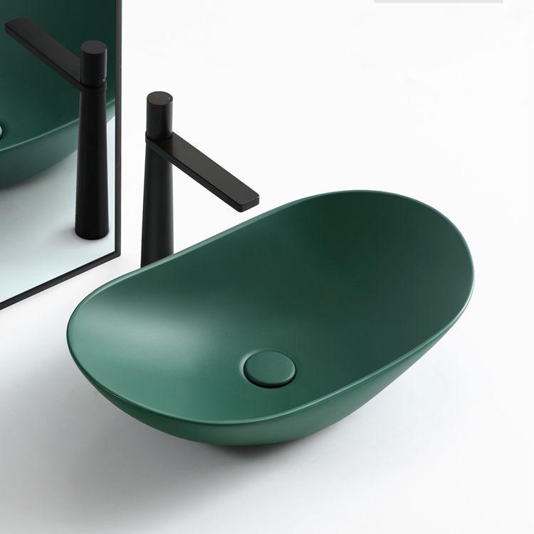 Modern Vessel Bathroom Sink Oval Porcelain with Pop-Up Drain Vessel Lavatory Sink Clearhalo 'Bathroom Remodel & Bathroom Fixtures' 'Bathroom Sinks & Faucet Components' 'Bathroom Sinks' 'bathroom_sink' 'Home Improvement' 'home_improvement' 'home_improvement_bathroom_sink' 1200x1200_4f5bb344-b33f-44ca-ad32-f16f55475950