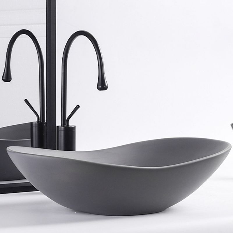 Modern Bathroom Sink Oval Bathroom Sink Overflow with Basin and Faucet Clearhalo 'Bathroom Remodel & Bathroom Fixtures' 'Bathroom Sinks & Faucet Components' 'Bathroom Sinks' 'bathroom_sink' 'Home Improvement' 'home_improvement' 'home_improvement_bathroom_sink' 1200x1200_5064cbf8-9246-4b05-af26-8a613e8b9d71