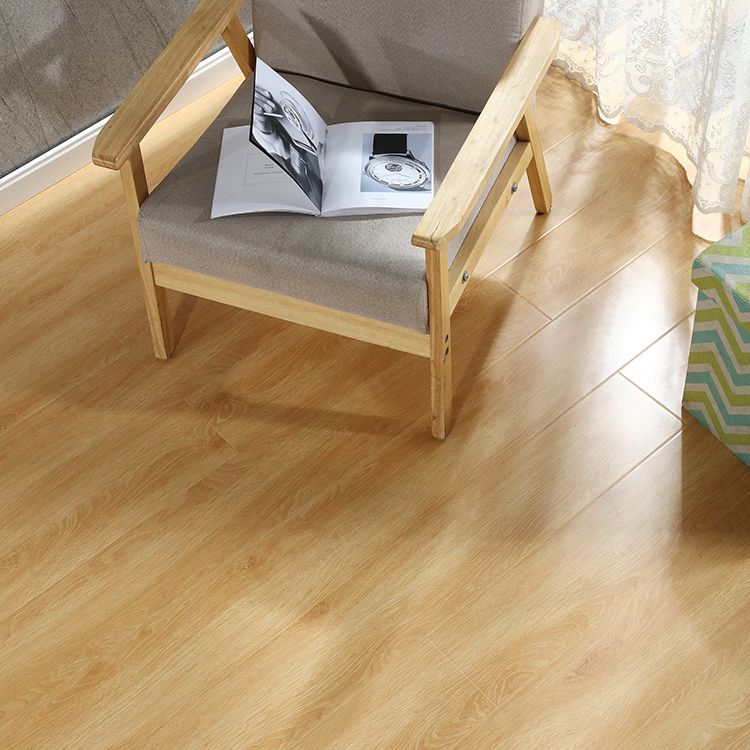 Contemporary Style Laminate Plank Flooring Scratch Resistant Laminate Clearhalo 'Flooring 'Home Improvement' 'home_improvement' 'home_improvement_laminate_flooring' 'Laminate Flooring' 'laminate_flooring' Walls and Ceiling' 1200x1200_50dec9da-ee5b-4e8b-aca4-cca0dd4f27f5